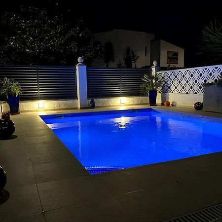 Jolie Maison Avec Sa Piscine Privee Wifi Empuriabrava Exterior foto